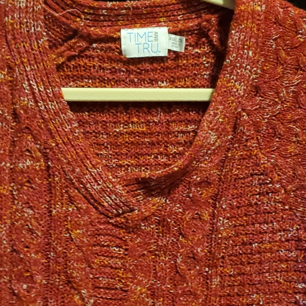 Red sweater - Picture 2 of 2